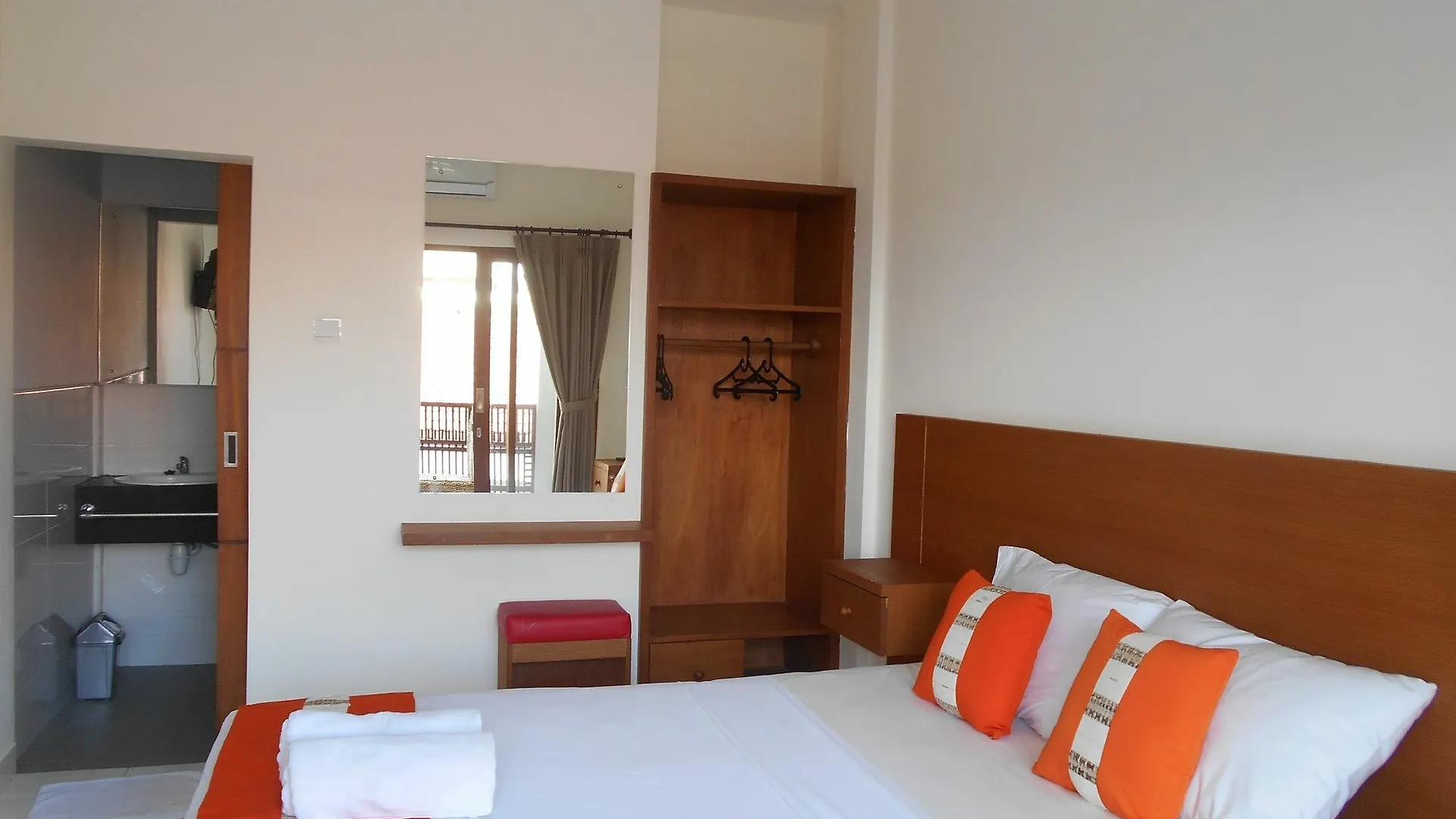 Reddoorz At Kerobokan Seminyak 2 Indonesia