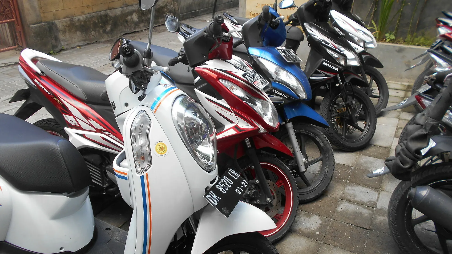 Πανσιόν Reddoorz At Kerobokan Seminyak 2