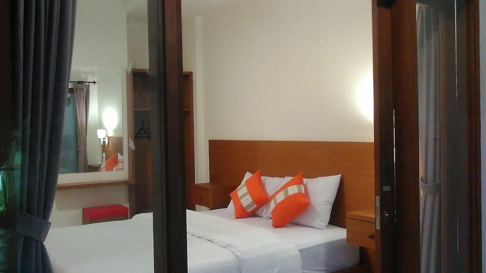 Reddoorz At Kerobokan Seminyak 2